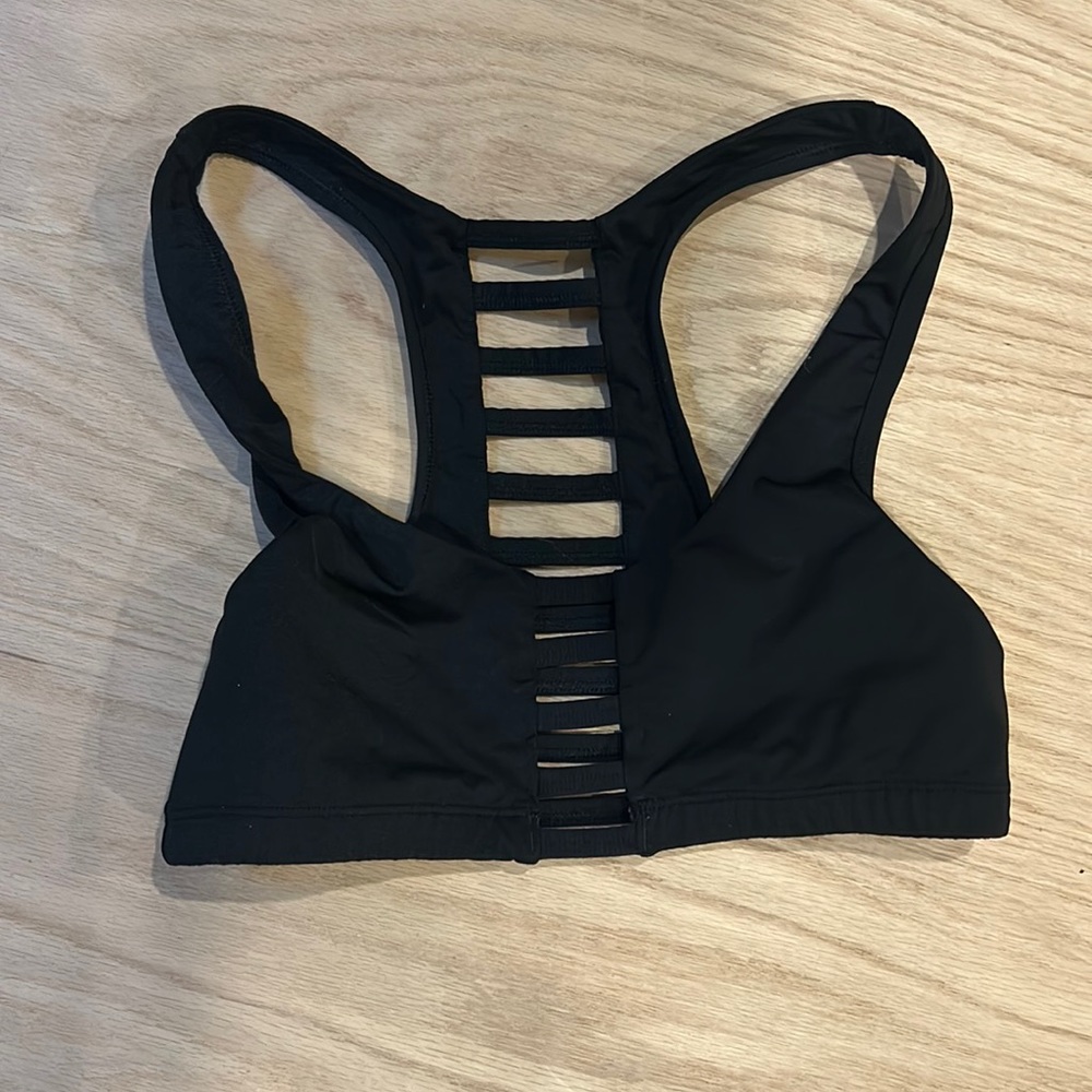 Victoria's Secret pink ladder cut out bra small